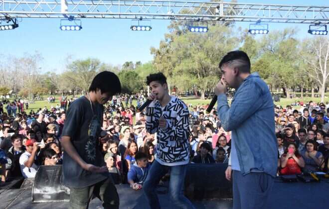 Festejos por el día de la primavera en la Laguna Don Tomás