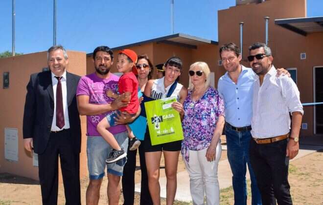 Se otorgaron cuatro viviendas “Mi Casa” en Ataliva Roca