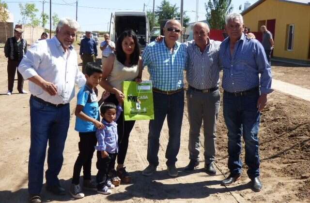 Se otorgaron viviendas del Plan “Mi Casa” en La Reforma y Chacharramendi