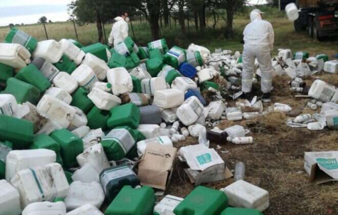 Retiraron bidones vacíos de agroquímicos en Metileo