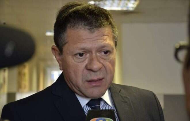 Renunció el Jefe de la Policía pampeana Roberto Ayala