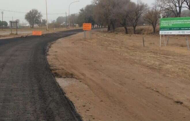 General Pico: avanza obra de repavimentación de acceso al Aeropuerto