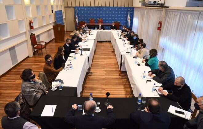 Ziliotto retomó la actividad y reunió al gabinete completo