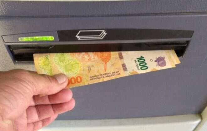 Empleados estatales perciben la liquidación complementaria