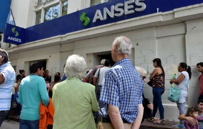 Jubilaciones, pensiones y asignaciones tendrán un aumento del 12,12% a partir de junio