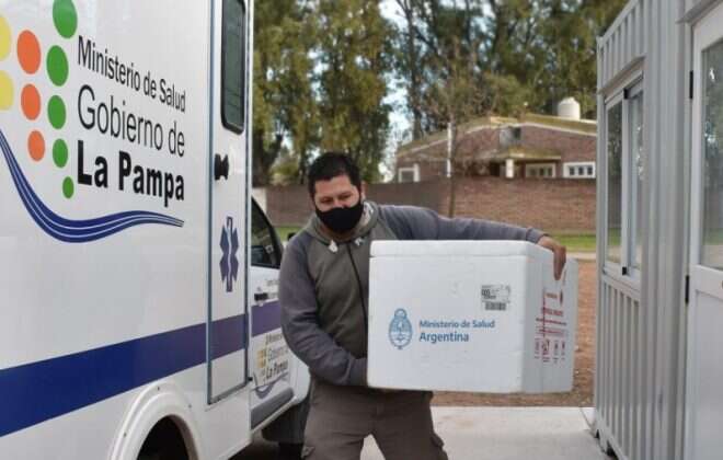 La Pampa recibe más de 19.000 vacunas y comienza a vacunar a mayores de 40 años