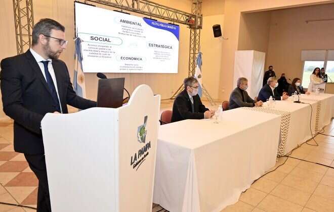 La Pampa innova y proyecta generación de energía renovable con recursos hidrocarburíferos