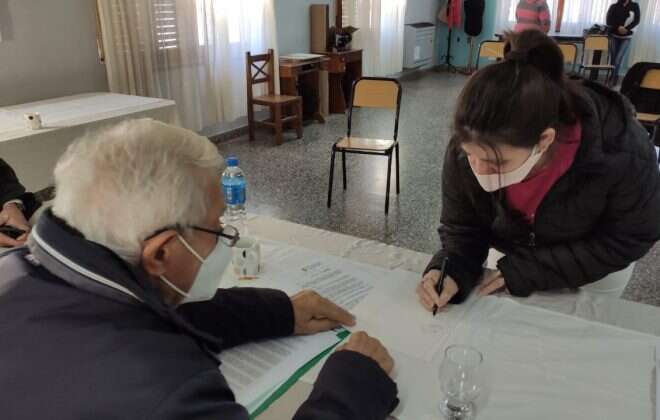 IPAV: continúa la escrituración de viviendas sociales