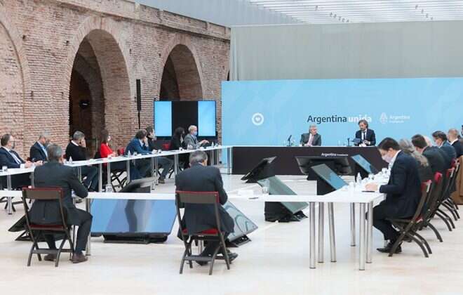 Recuperación económica y gestión, ejes de la reunión del Presidente con sus ministros