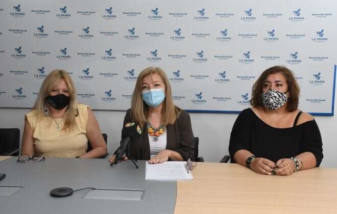 Alta costura pampeana y prestadores de servicios en el “Fashion Show”
