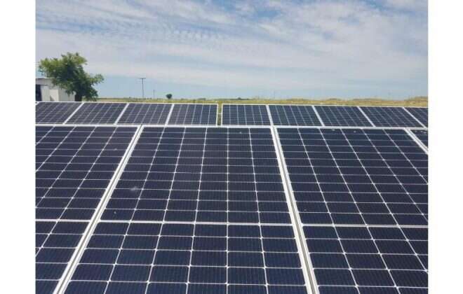 Gobierno acompañó la inauguración de la planta solar acuífero Intendente Alvear ”“ Ceballos
