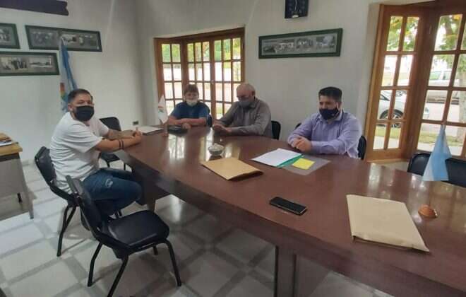 Firmaron convenios para fortalecer el sistema eléctrico de cuatro localidades
