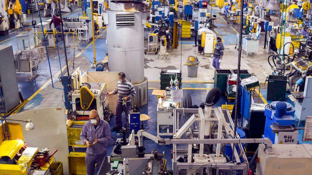 La actividad industrial registró en febrero una mejora del 10,8% interanual