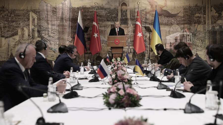 Comenzaron las negociaciones directas entre Rusia y Ucrania en Estambul