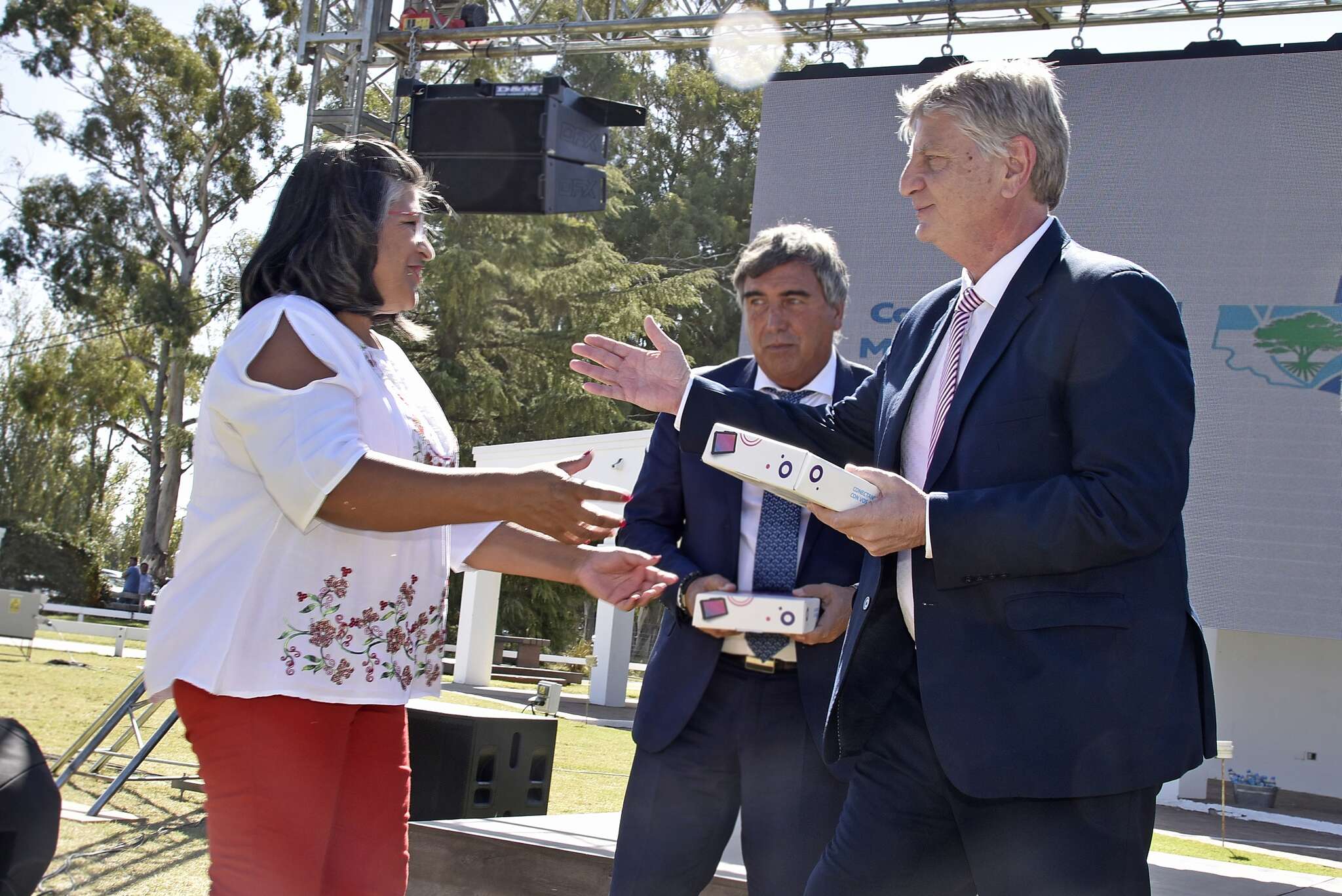 “Achicar la brecha digital es la forma más moderna de justicia social”