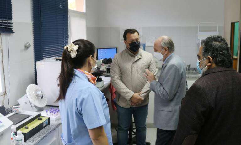 Salud Pública llegó a Guatraché para la puesta en funcionamiento de equipo de rayos de última generaciónÂ 