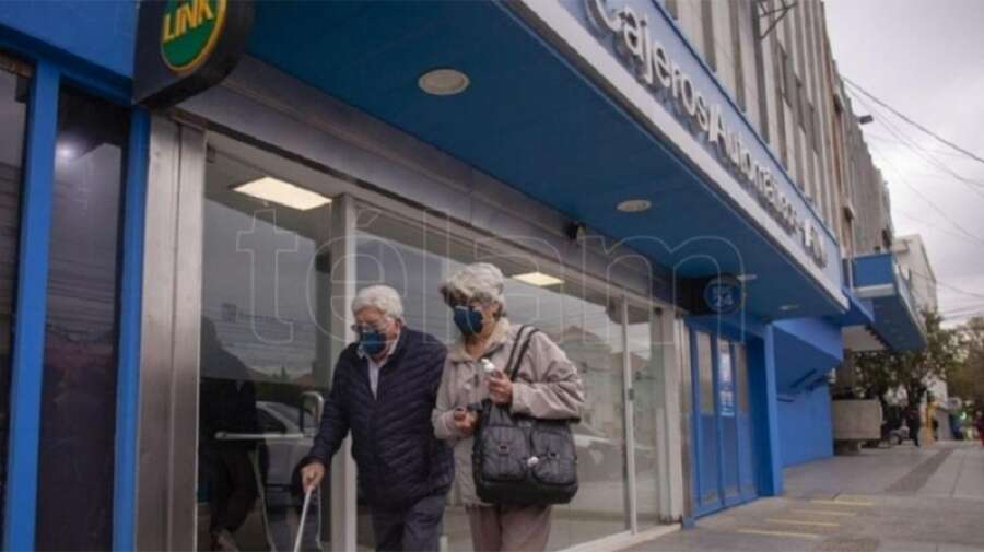 Oficializan el bono de $ 12 mil para jubilados y pensionados