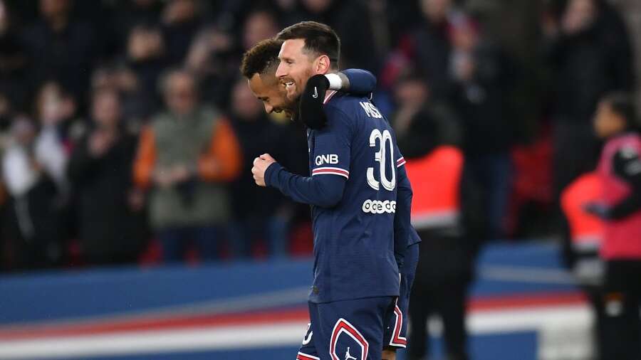 Leo Messi en duda para jugar este domingo con el PSG