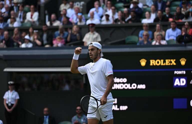 Tenis: Cerúndolo sorprendió pero no pudo con Nadal en Wimbledon, donde avanzaron Báez y Schwartzman
