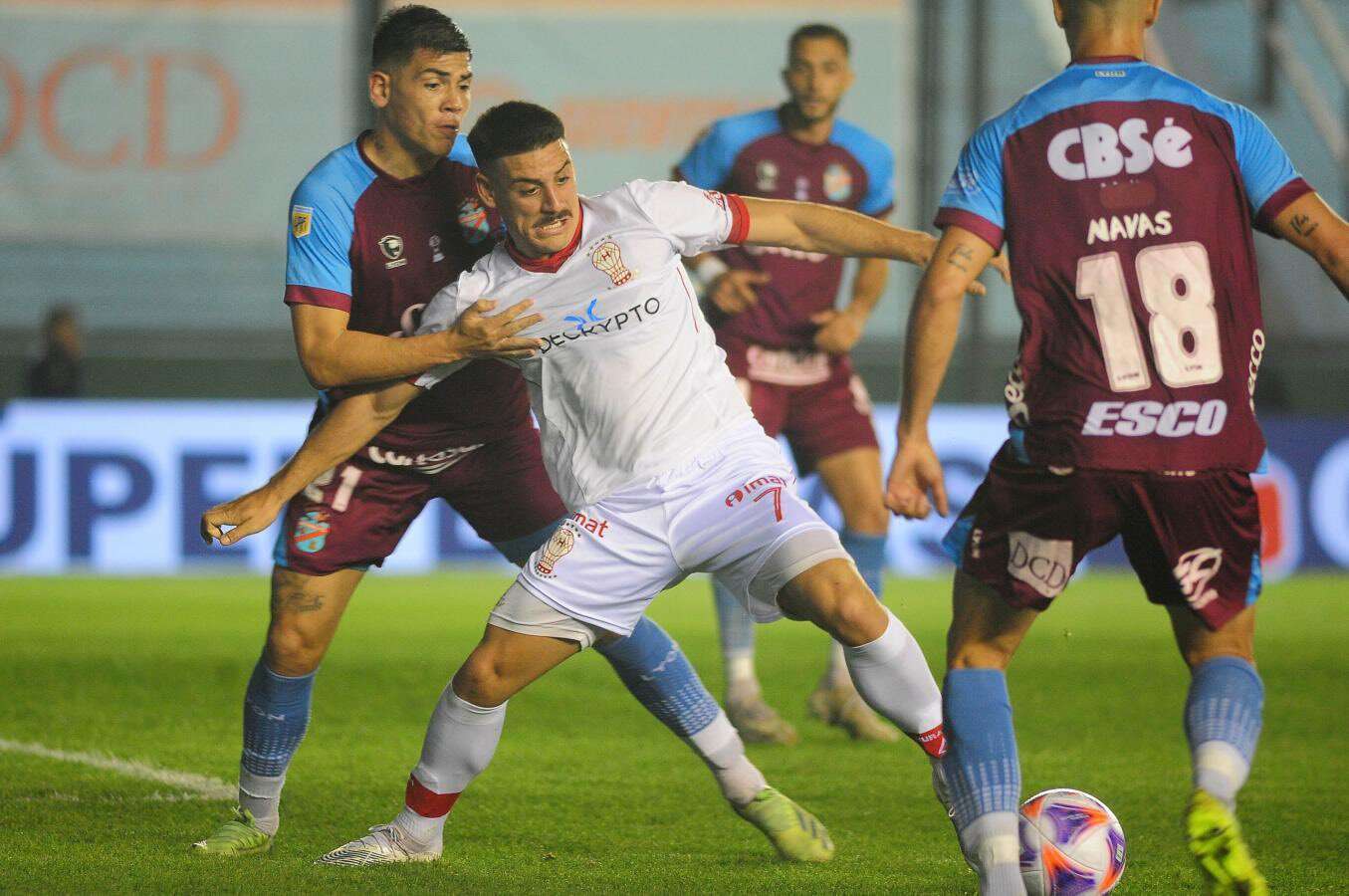 Huracán empató con Arsenal y dejó pasar una buena chance para acercarse a la punta
