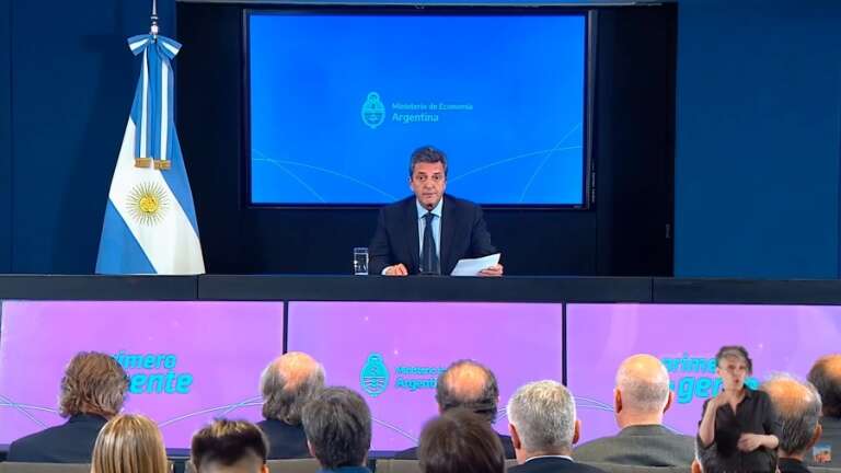 Massa anunció las primeras medidas y dijo que “nuestro objetivo es crecer con inclusión y vinimos a trabajar para eso”