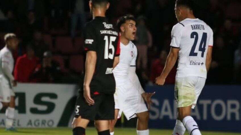 Fútbol: Un poco de paz para el Rojo de Avellaneda