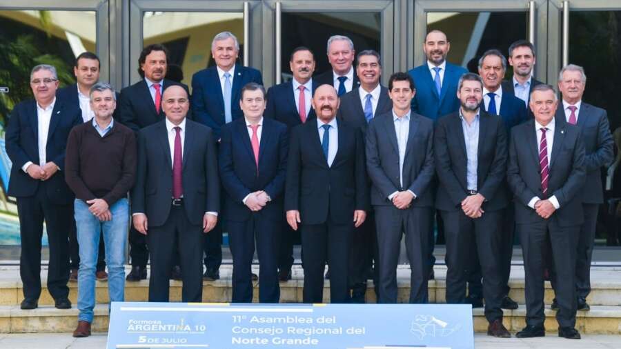 Wado De Pedro y gobernadores inician gira por Estados Unidos