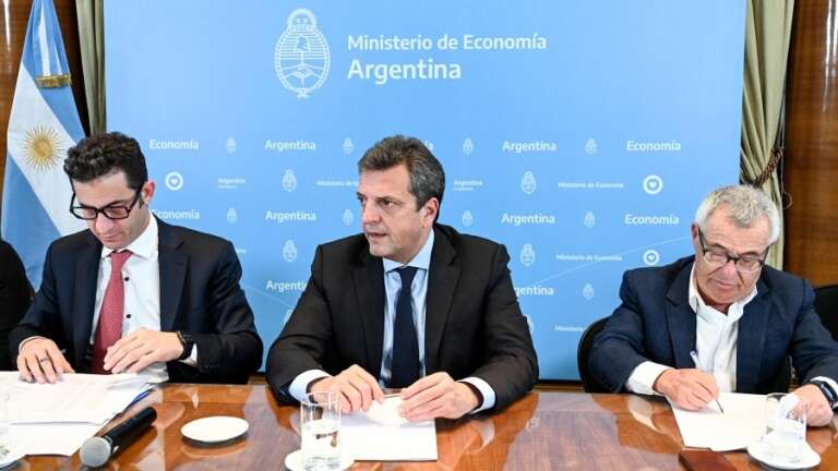 Hubo acuerdo para mantener los precios de ropa hasta el 1 de diciembre