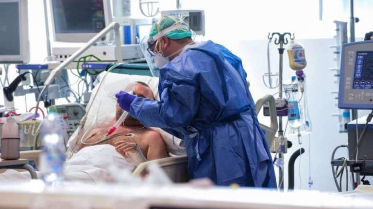 Confirmaron la tercera muerte por neumonía bilateral en Tucumán y todavía se desconoce el origen
