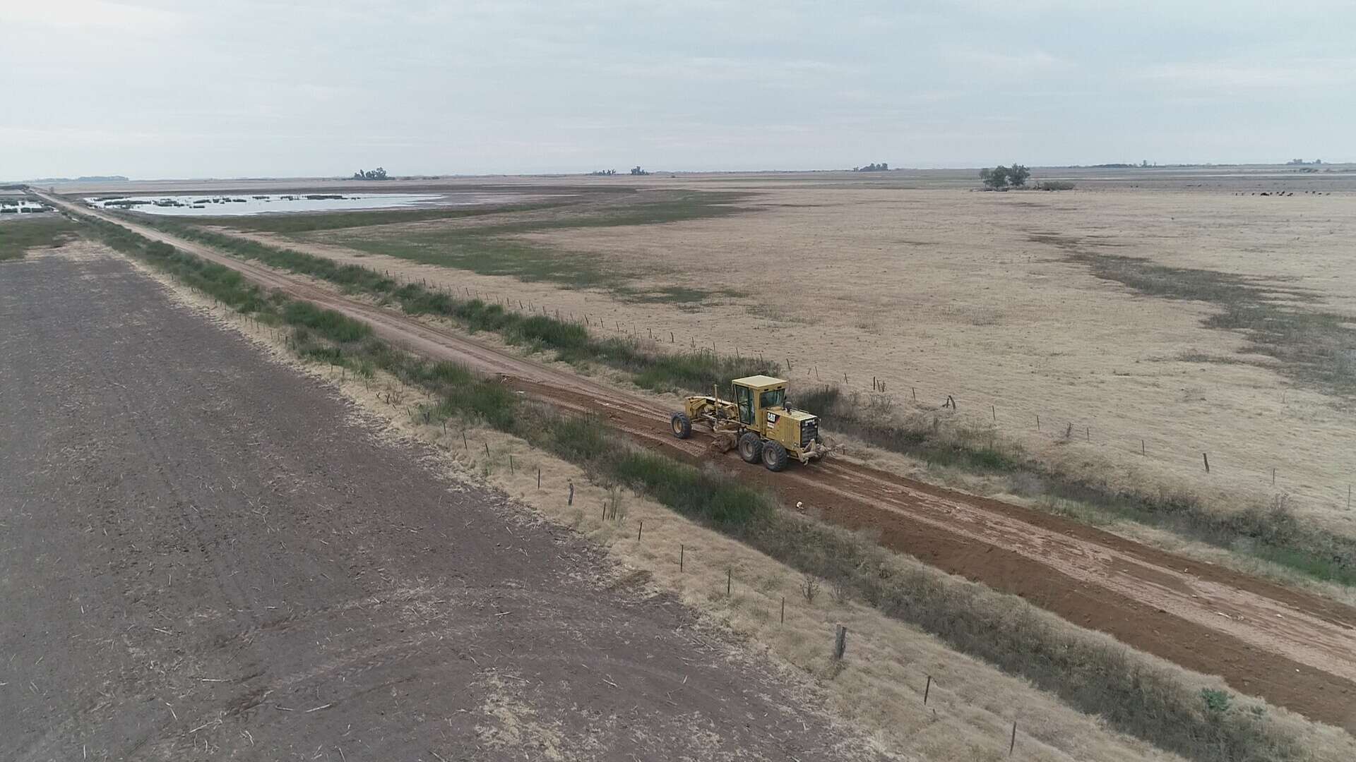 Alta Italia: Se realizaron trabajos de mantenimiento en caminos vecinales