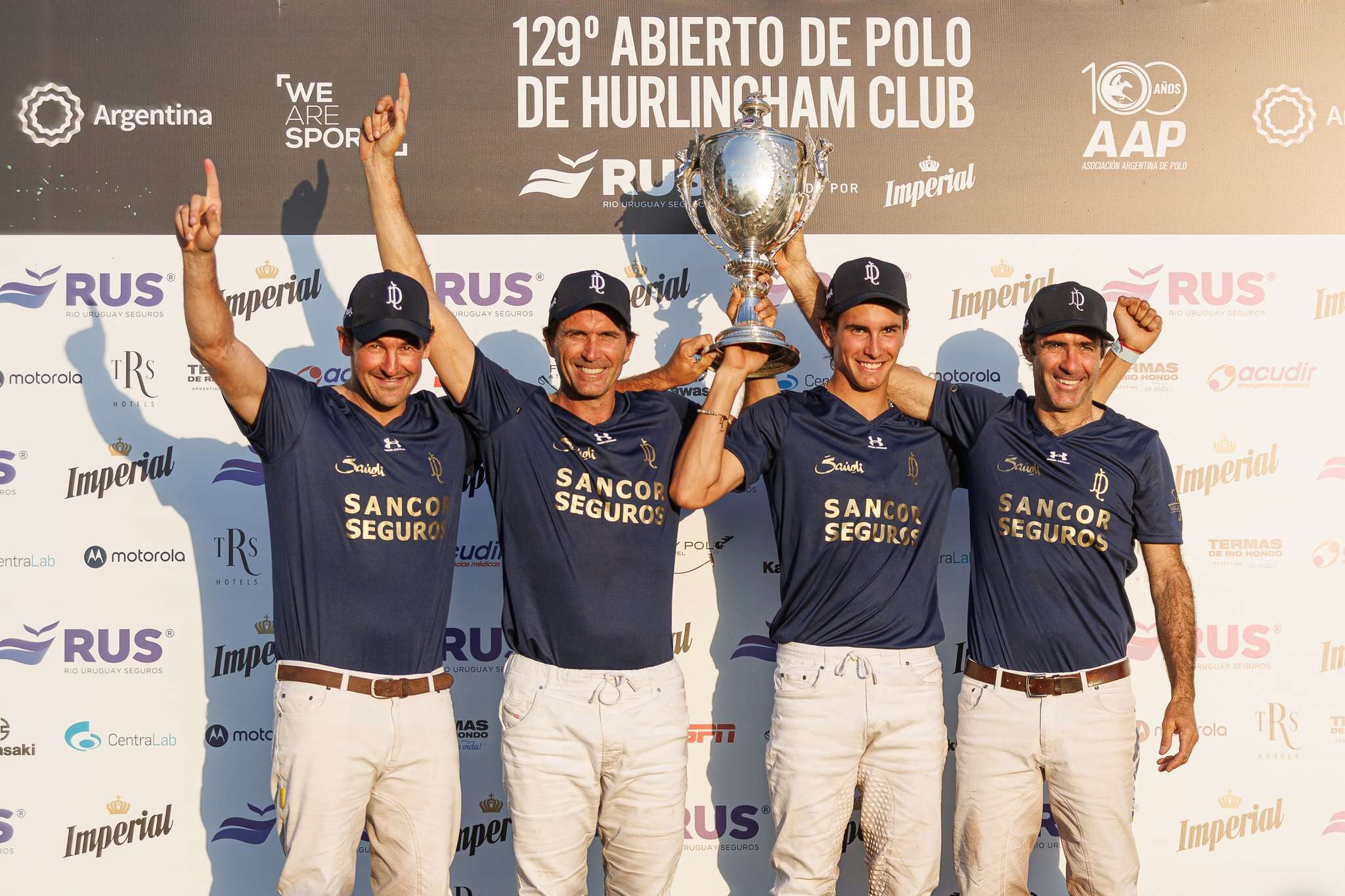 Polo: La Dolfina ganó el Abierto de Hurlingham con el hijo de Cambiaso como figura