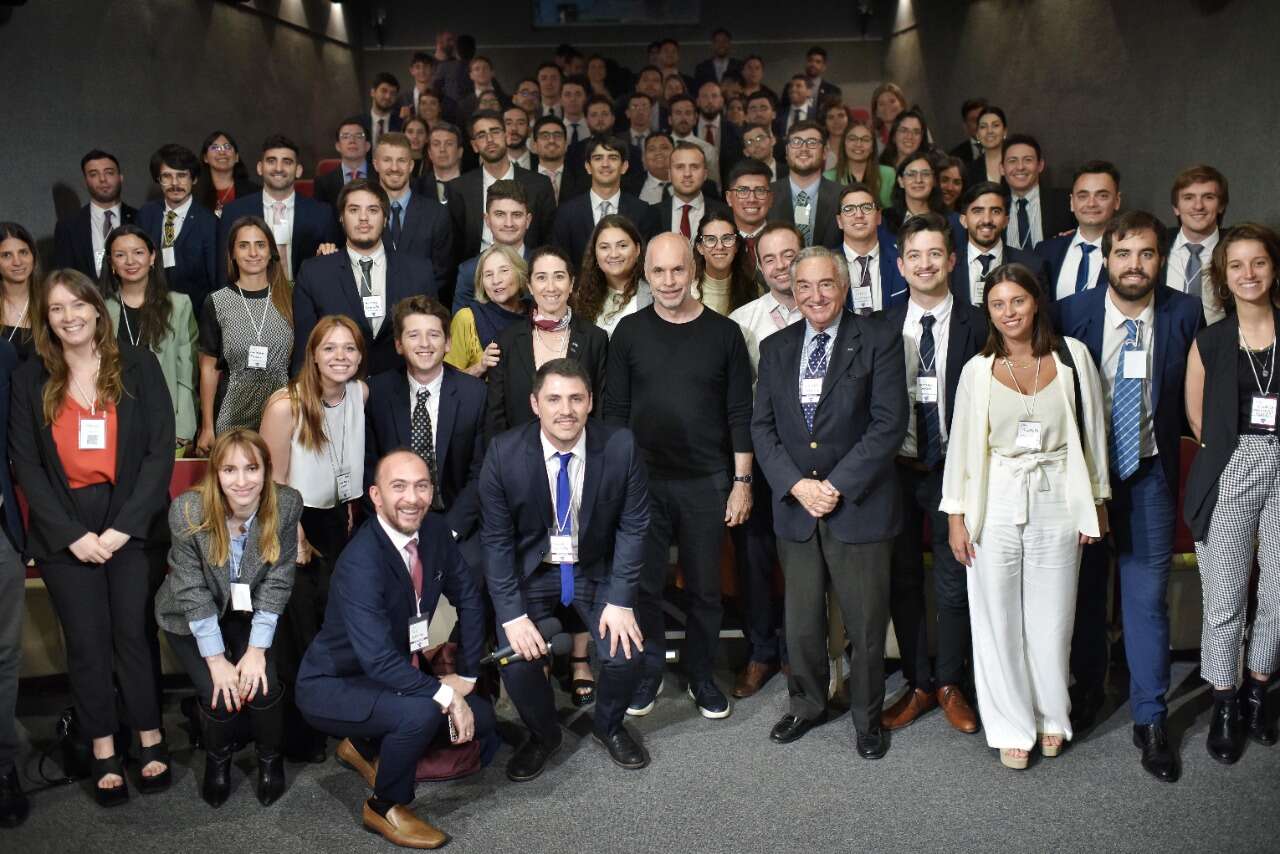 Rodríguez Larreta junto a 72 jóvenes de La Pampa y todo el país