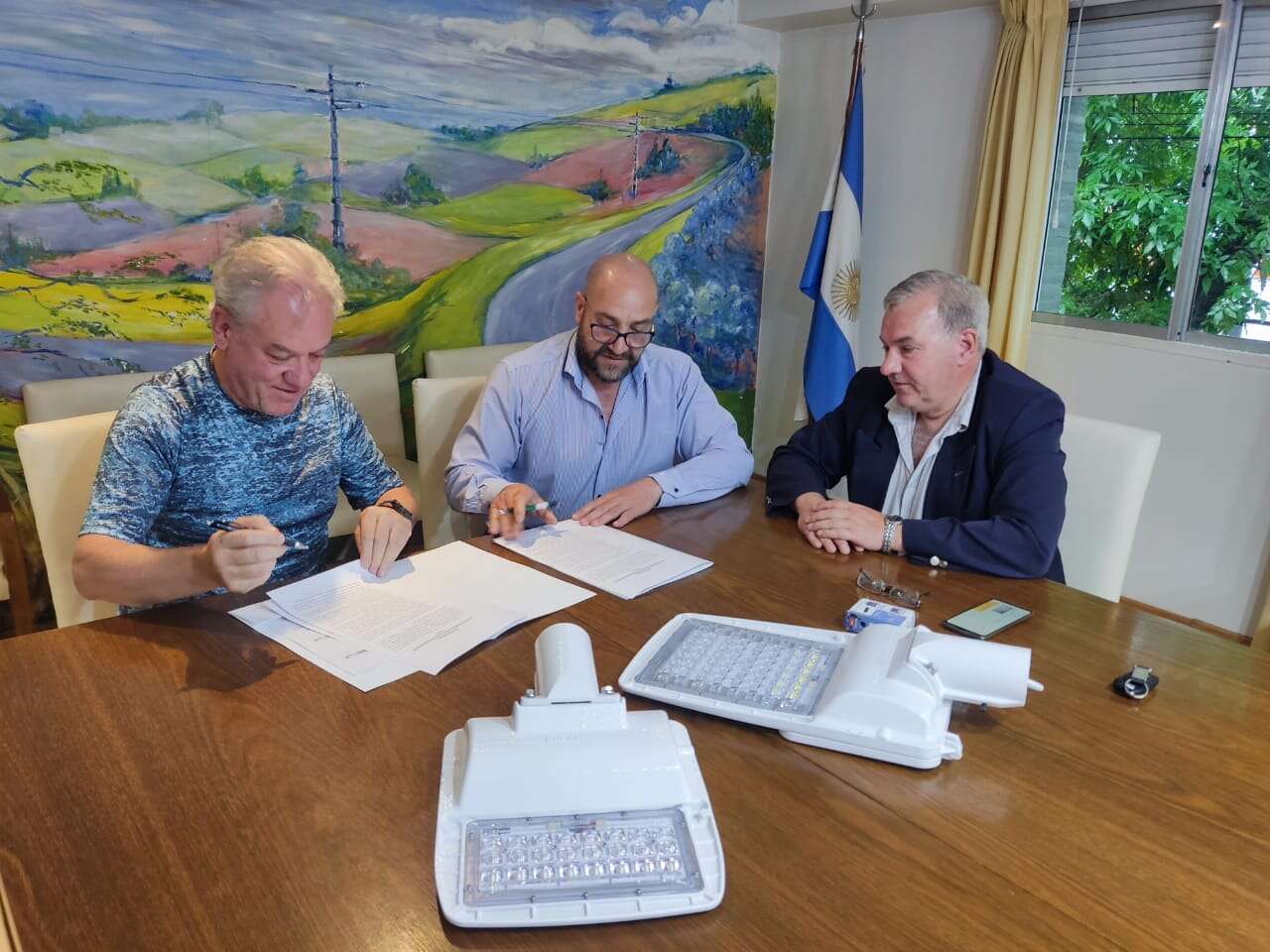 Ataliva Roca y Rancul: Entregaron las nuevas luminarias