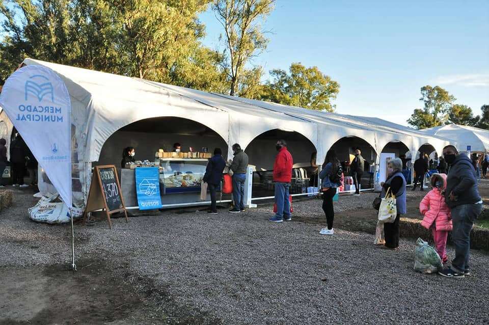 Santa Rosa: Nuevo horario y precios congelados en el Mercado Municipal