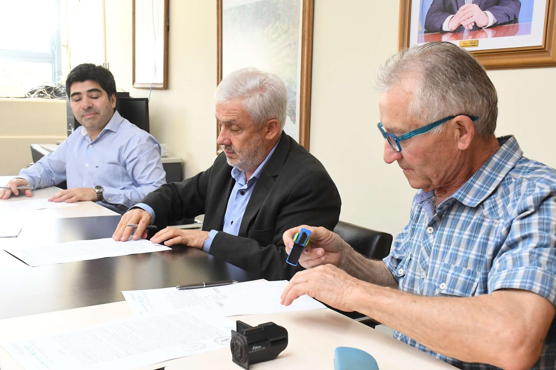 Mauricio Mayer: El Gobierno acordó realizar una importante obra de desagÃ¼es en la localidad