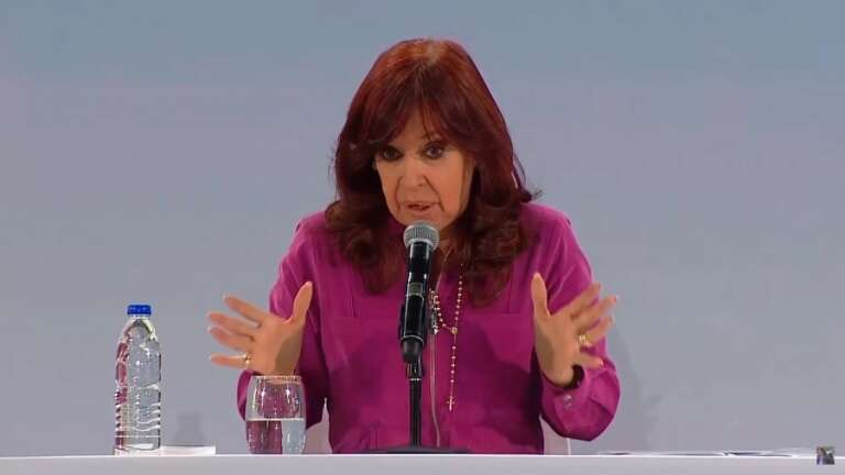 Cristina Fernández de Kirchner detalló las “Veinte Mentiras de la Causa Vialidad” a través de las redes