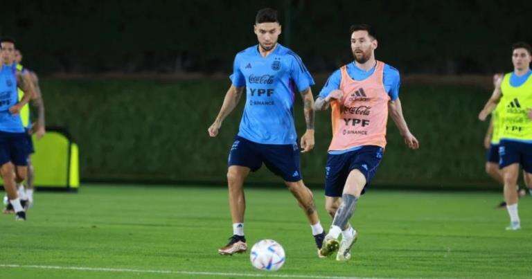 Qatar 2022: Scaloni probó con línea de 5 y mantiene la duda en el medio