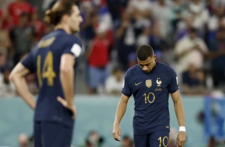 Qatar 2022: Francia perdió con Túnez pero se clasificó primero en su grupo