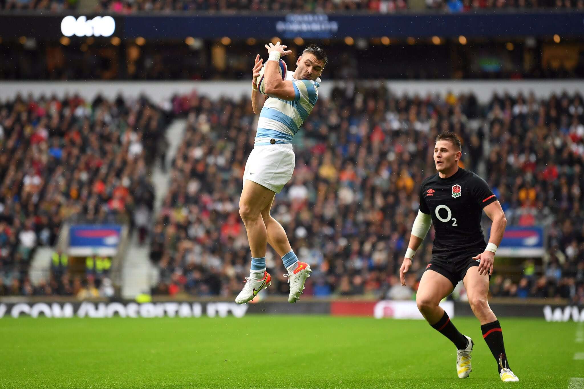 Rugby: Los pumas derrotaron a Inglaterra en un partido cerrado