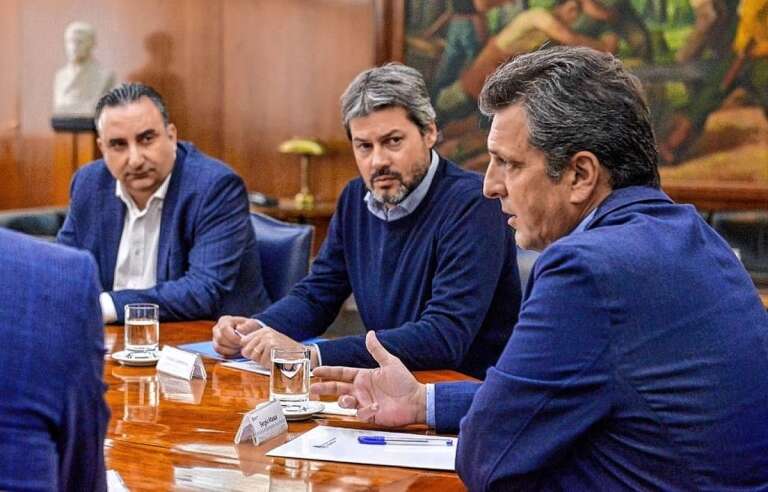 En el dólar para el turismo receptivo las compras con tarjetas se liquidarán a valor MEP