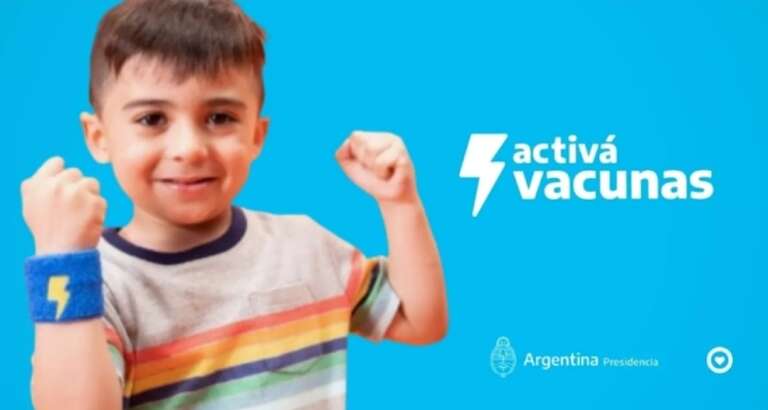 Santino, la cara de la campaña de vacunación nacional, murió por neumonía bilateral y la familia denuncia mala praxis