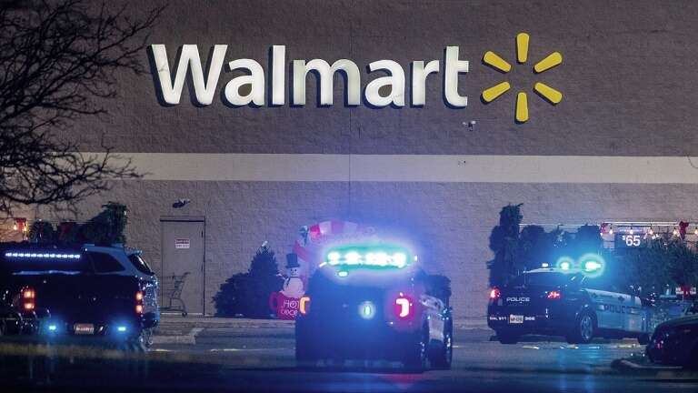 Estados Unidos: Otro tiroteo dejó siete muertos en un supermercado de Virginia
