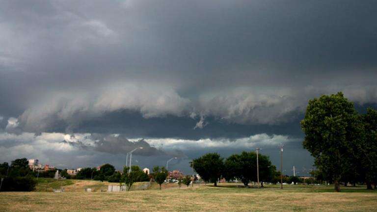 Lunes nublado y con bajas probabilidades de lluvias