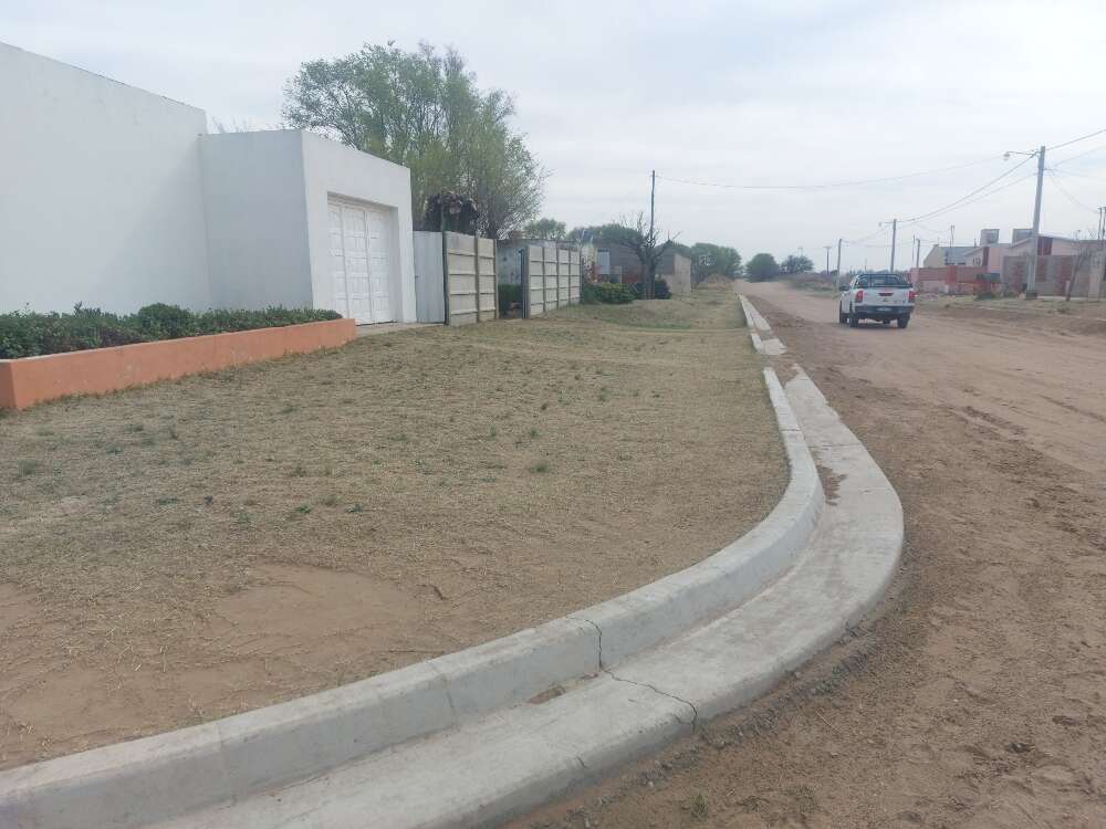 Miguel Riglos sigue con obras que mejora la seguridad vial