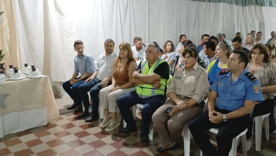 La Escuela NÂ° 100 de Colonia El Destino celebró el cierre de año lectivo