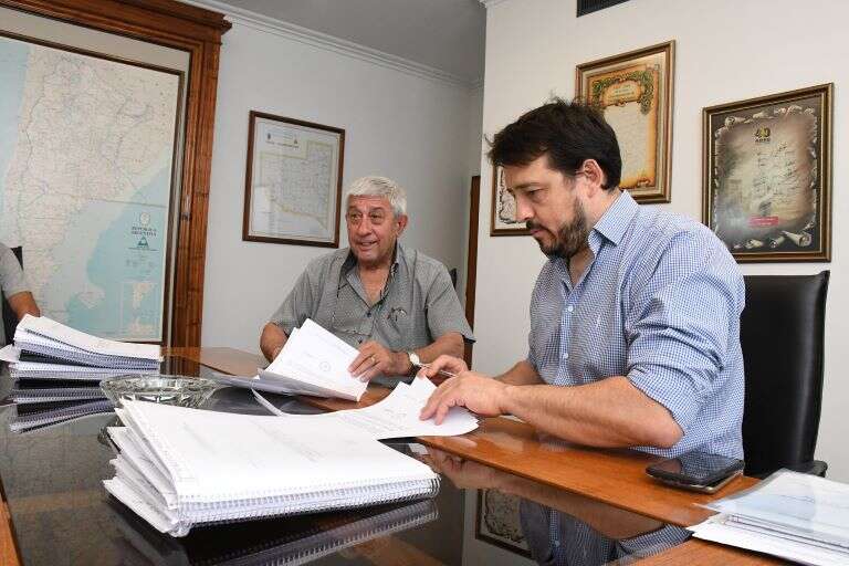 El Gobierno firmó contrato para iniciar la obra de doble vía en la RP NÂº1 de General Pico