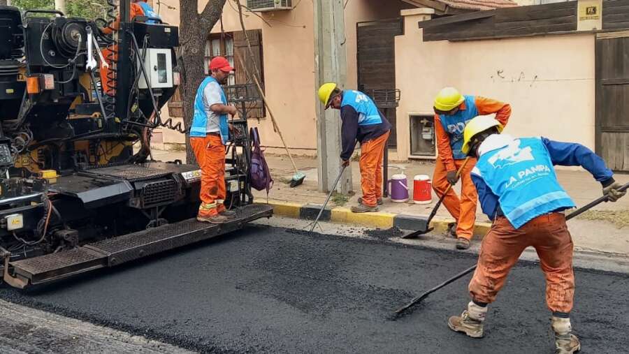 Trabajos de pavimentación en Santa Rosa y General Pico: Â¿Cuáles son las calles con el tránsito interrumpido?