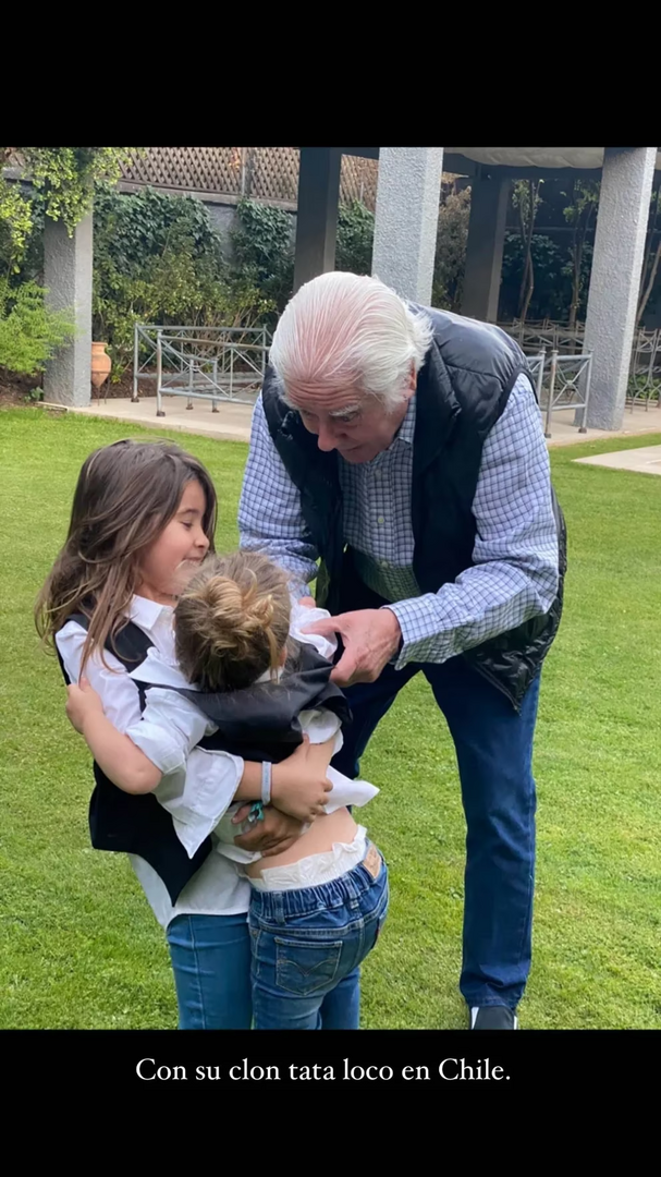 La China Suárez recordó al padre de Benjamín Vicuña con un emotivo posteo: “Besos al cielo”