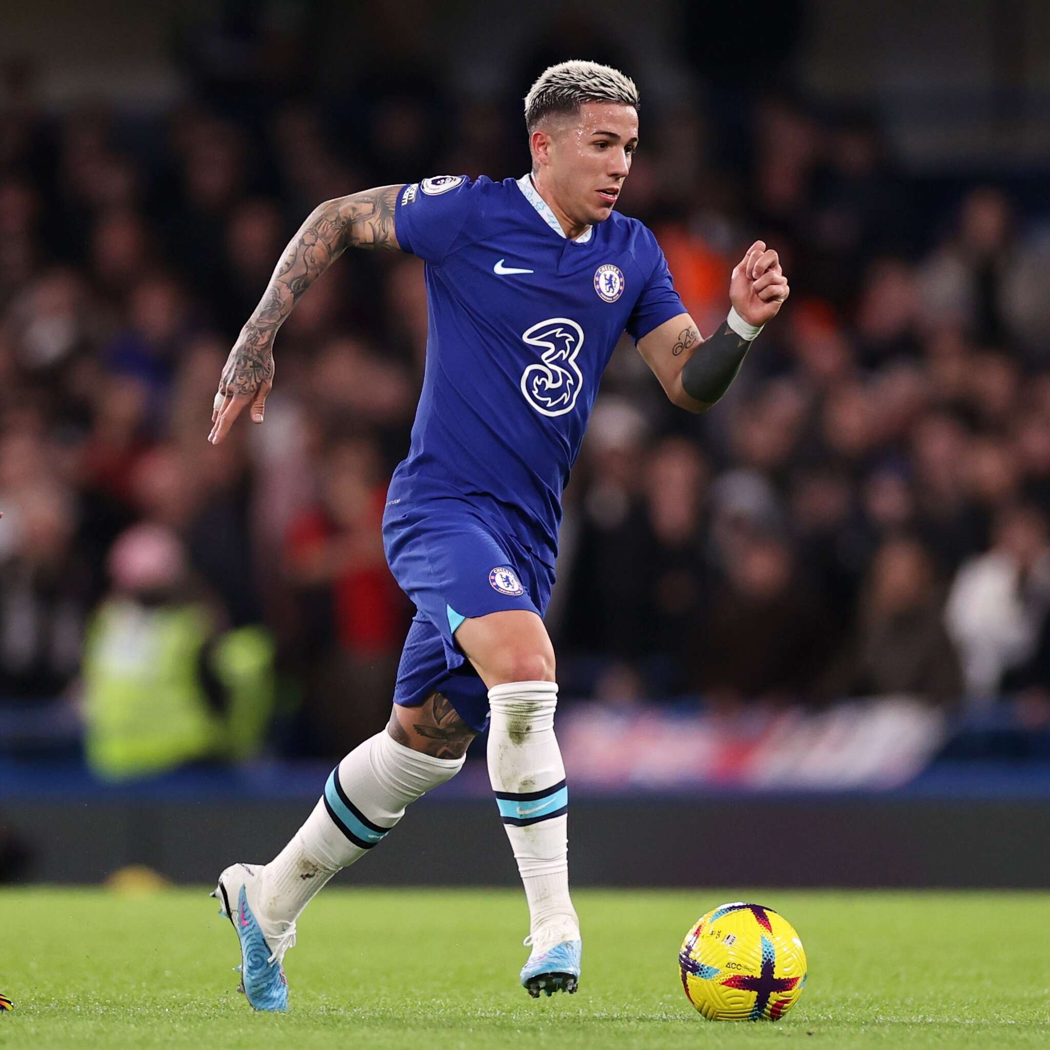 Fútbol: Enzo Fernández tuvo un buen debut en el empate del Chelsea contra el Fulham
