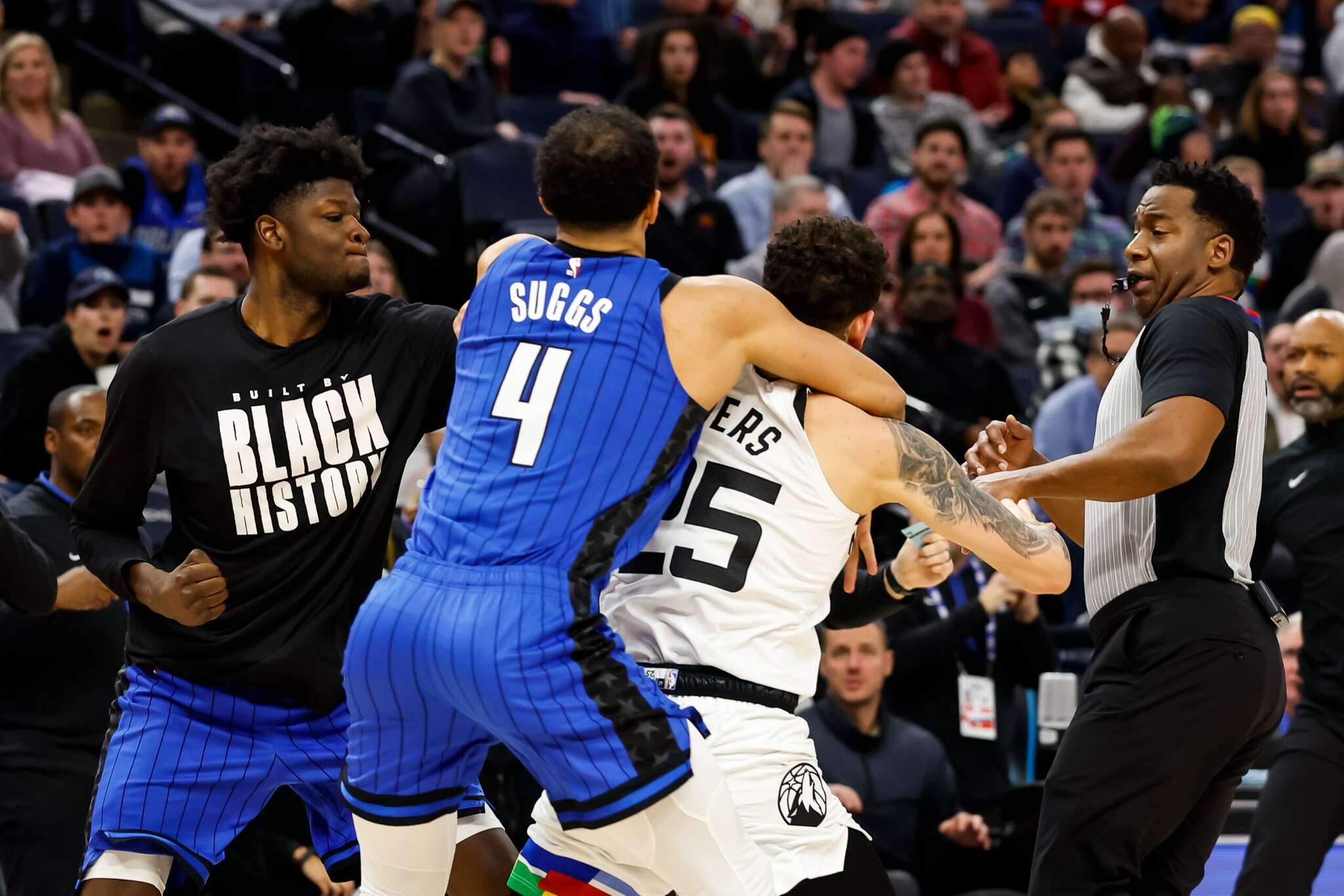 NBA: Pelea entre jugadores de Orlando y Minnesota termina con 5 expulsados